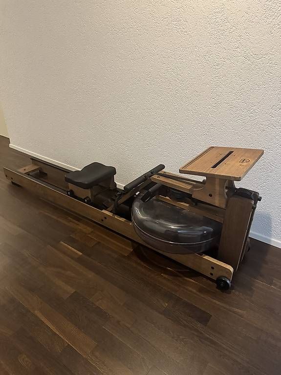 WaterRower Vélos d'appartement: WaterRower Nussbaum – D'occasion à Aarburg par federer20